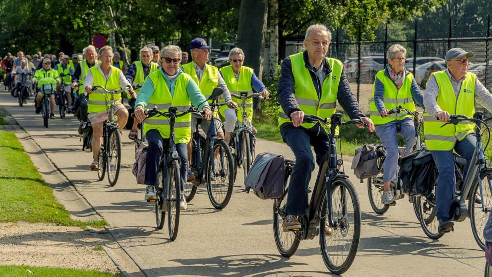 Meer dan 100 senioren genoten van (fiets)uitstap naar Pakawi Park