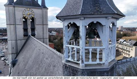 Iconische vieringtoren Sint-Amandskerk Geel krijgt opknapbeurt