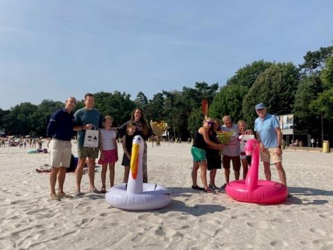 Familie Snoeren is 100.000ste bezoeker in het Zilvermeer